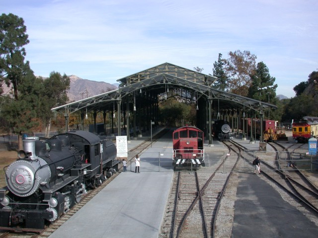 travel town loco pavillion.jpg