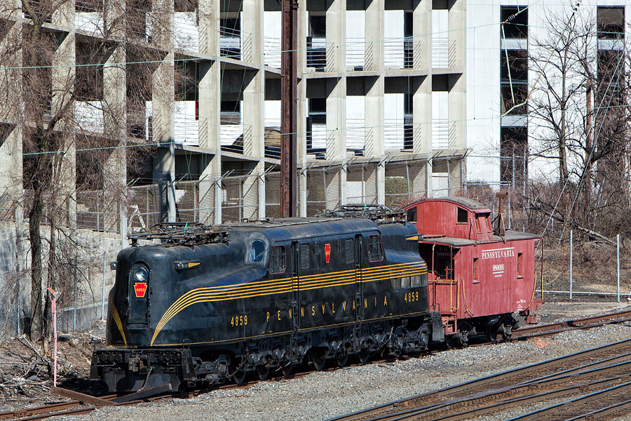 GG1 4859 Temp Storage SCU LR.jpg