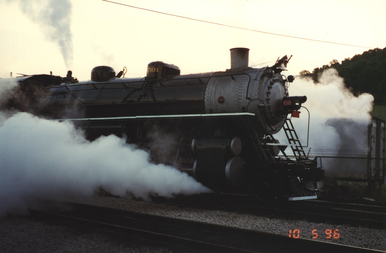 4501_1996.jpg