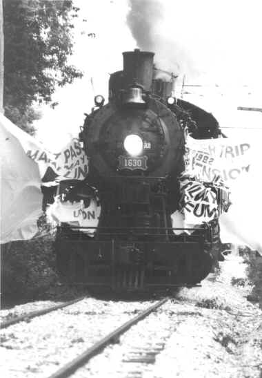 Click on image to enlarge.  All photos courtesy of the IRM.  All rights reserved.