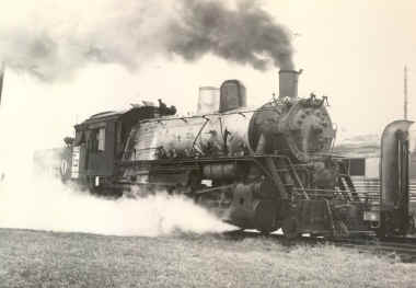 Click on image to enlarge.  All photos courtesy of the IRM.  All rights reserved.