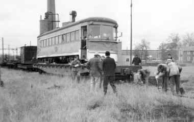 Click on image to enlarge.  All photos courtesy of the IRM.  All rights reserved.