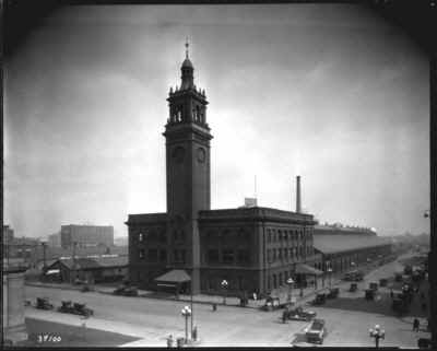 Milwaukee depot (1)tn.jpg (39230 bytes)